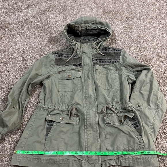 American Rag Olive Patterned Jacket - Picture 7 of 16